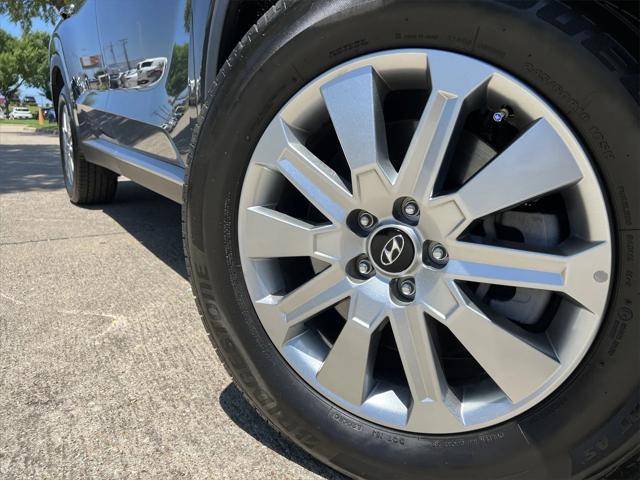 used 2025 Hyundai Palisade car, priced at $34,874