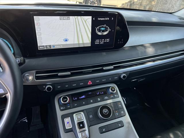used 2025 Hyundai Palisade car, priced at $34,874