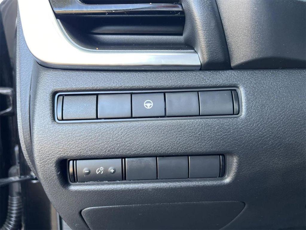 used 2022 Nissan Rogue car, priced at $17,757