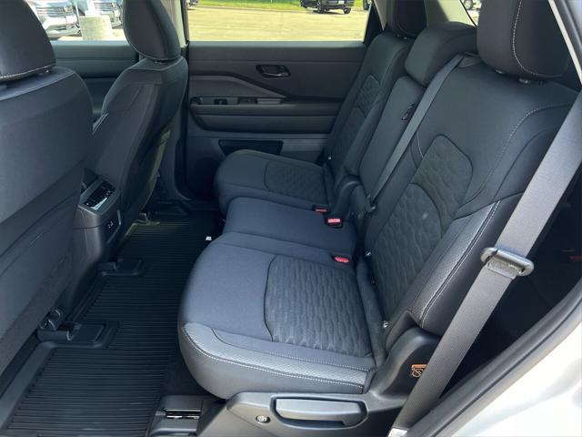 new 2025 Nissan Pathfinder car, priced at $37,722