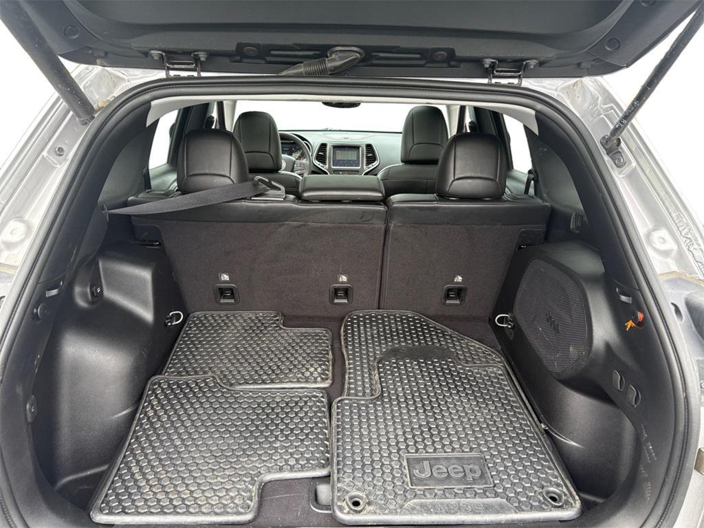 used 2022 Jeep Cherokee car, priced at $28,999
