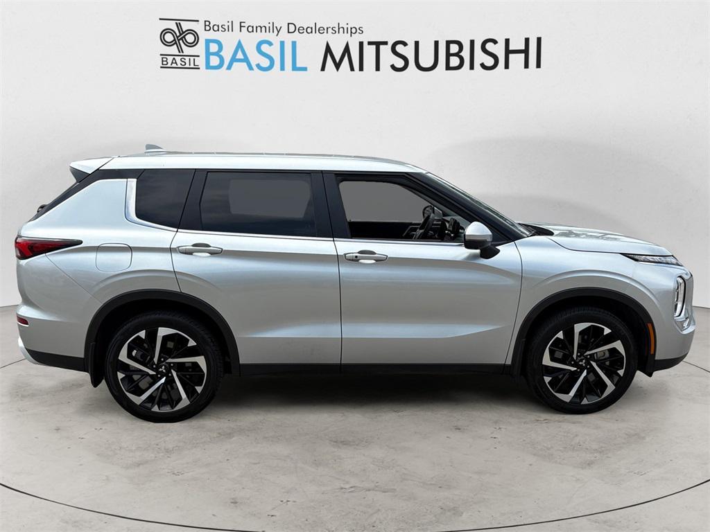 used 2024 Mitsubishi Outlander car, priced at $26,492
