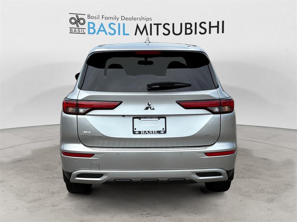 used 2024 Mitsubishi Outlander car, priced at $26,492