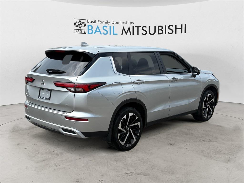 used 2024 Mitsubishi Outlander car, priced at $26,492