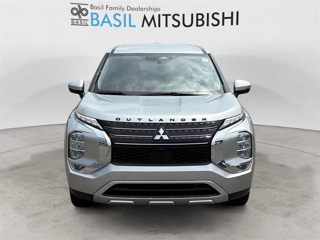 used 2024 Mitsubishi Outlander car, priced at $26,492