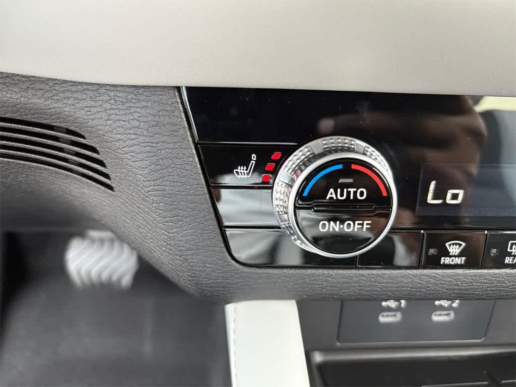 new 2025 Mitsubishi Outlander car, priced at $41,810