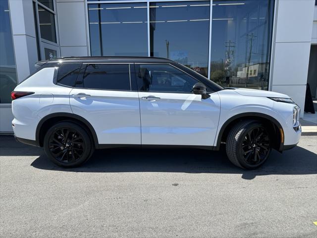 new 2024 Mitsubishi Outlander car, priced at $39,115