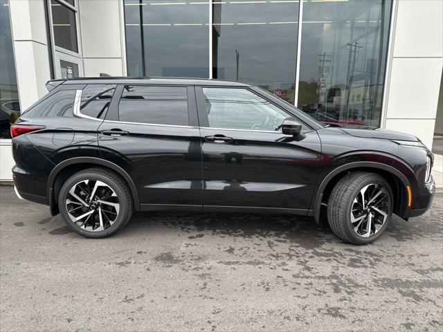 new 2024 Mitsubishi Outlander car, priced at $37,395