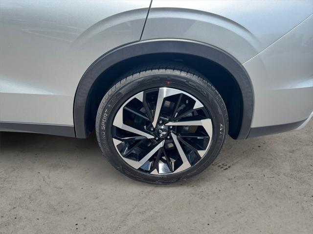 used 2022 Mitsubishi Outlander car, priced at $22,261