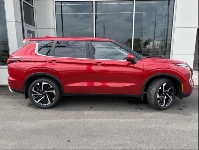 new 2024 Mitsubishi Outlander car