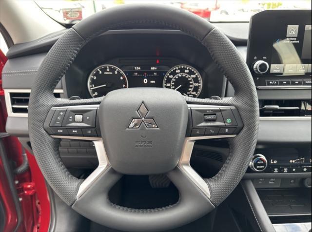 new 2024 Mitsubishi Outlander car, priced at $35,365