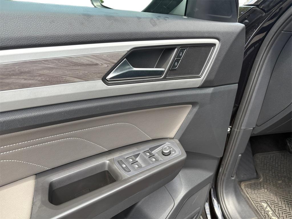 used 2022 Volkswagen Atlas Cross Sport car, priced at $24,180
