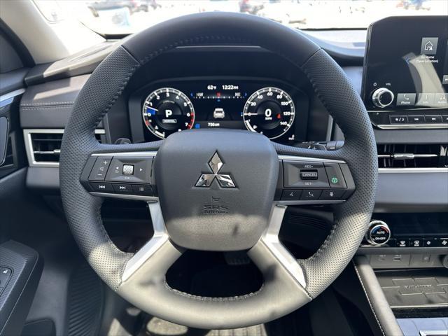 new 2024 Mitsubishi Outlander car, priced at $36,895