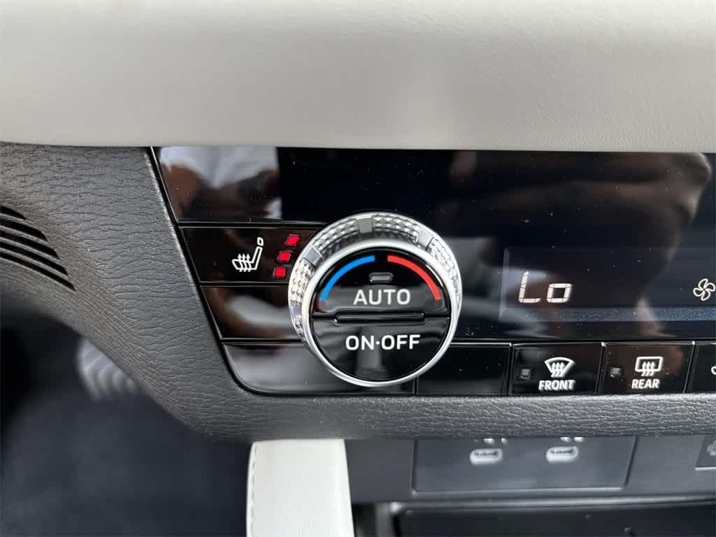 new 2025 Mitsubishi Outlander car, priced at $41,585