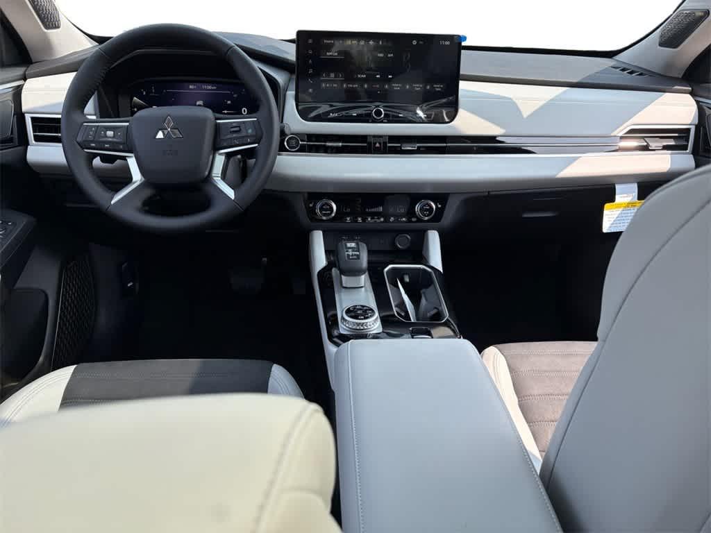 new 2025 Mitsubishi Outlander car, priced at $41,585