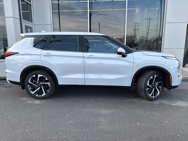 used 2024 Mitsubishi Outlander car, priced at $27,891