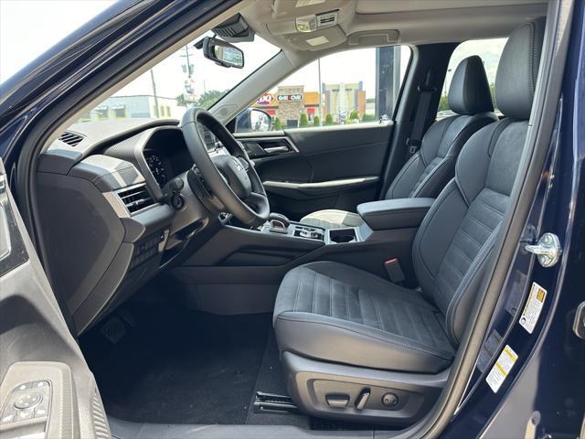 new 2024 Mitsubishi Outlander car, priced at $36,740