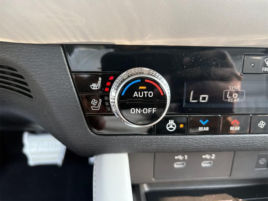 new 2025 Mitsubishi Outlander car, priced at $46,640