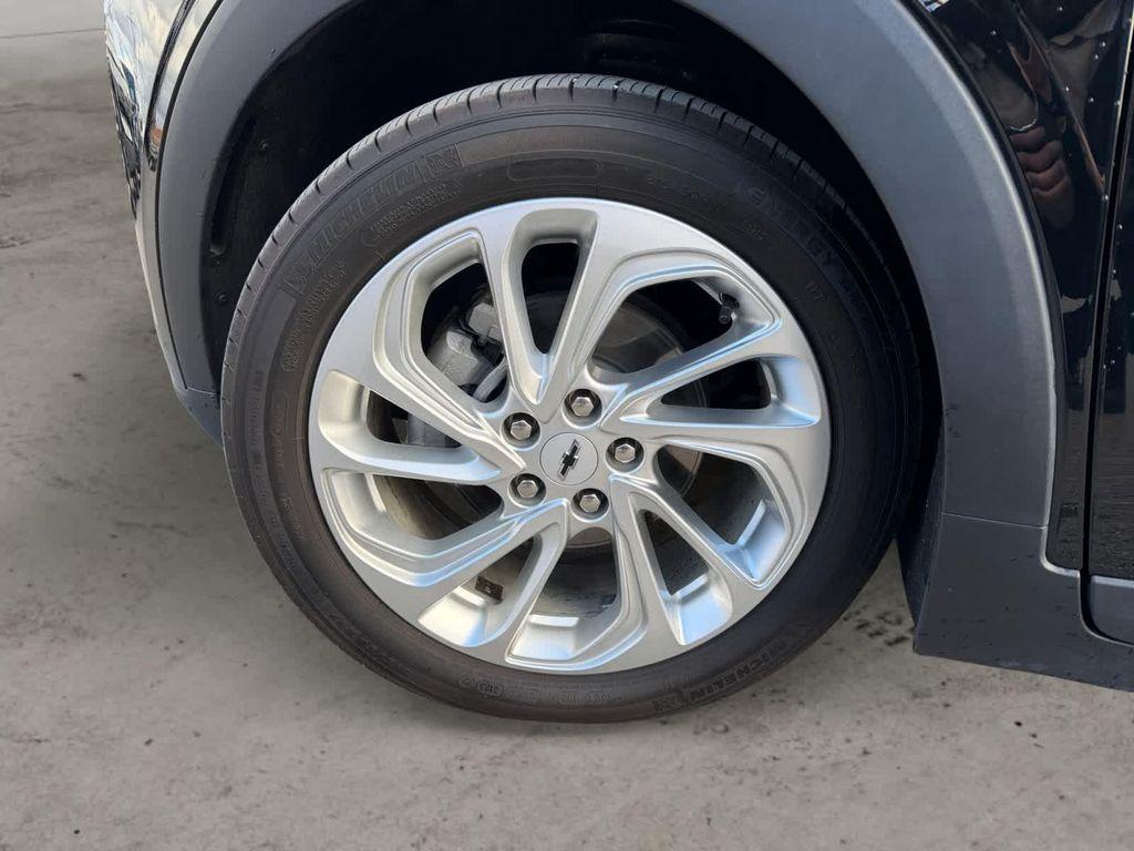 used 2023 Chevrolet Bolt EUV car, priced at $19,999