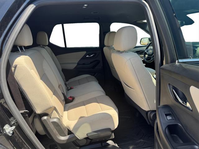 used 2022 Chevrolet Traverse car, priced at $27,871