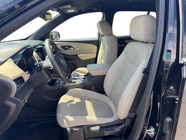 used 2022 Chevrolet Traverse car, priced at $27,871