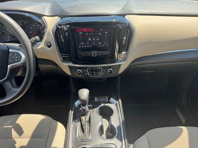 used 2022 Chevrolet Traverse car, priced at $27,871