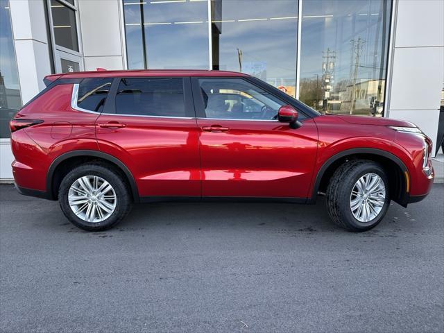 new 2024 Mitsubishi Outlander car, priced at $33,060