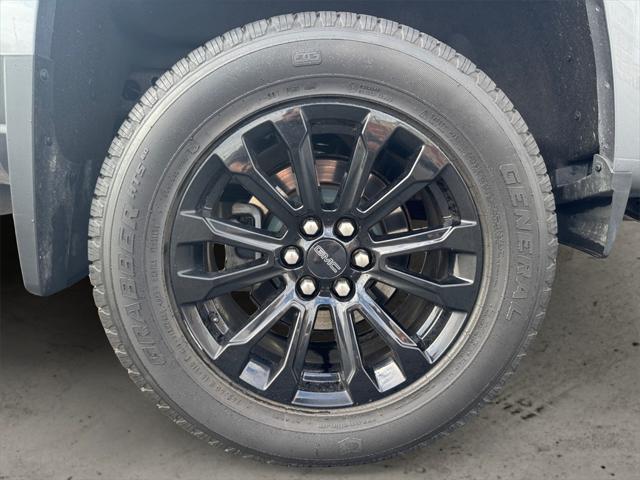 used 2021 GMC Canyon car, priced at $28,900