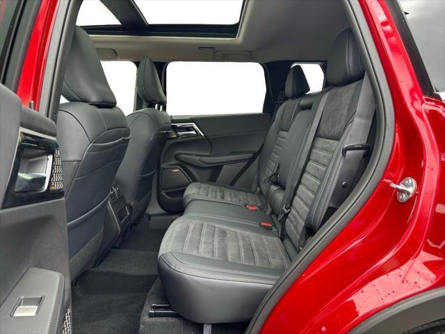 new 2025 Mitsubishi Outlander car, priced at $40,105