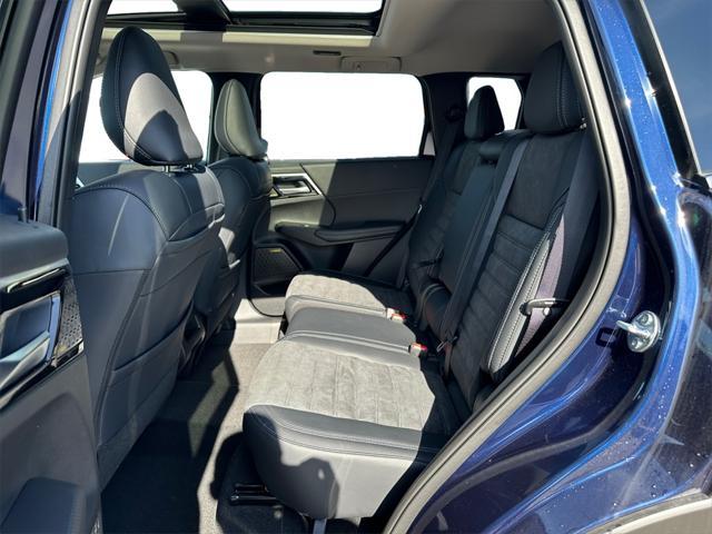 new 2025 Mitsubishi Outlander car, priced at $39,475