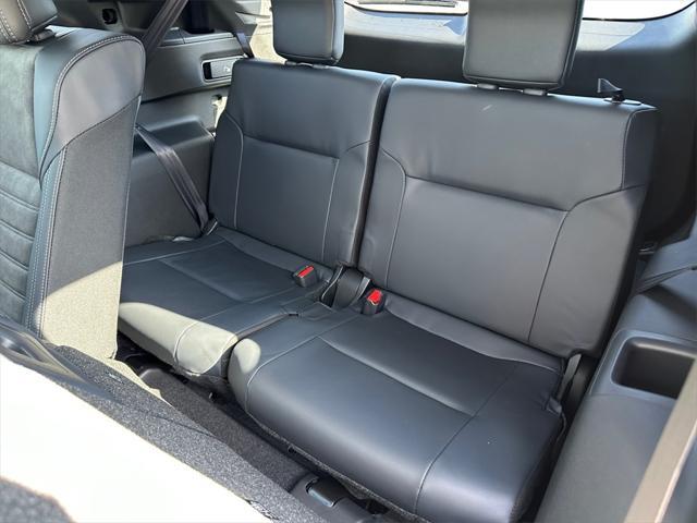 new 2025 Mitsubishi Outlander car, priced at $39,475