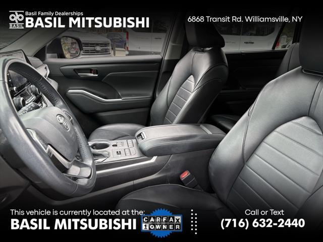 used 2022 Toyota Highlander car, priced at $37,900