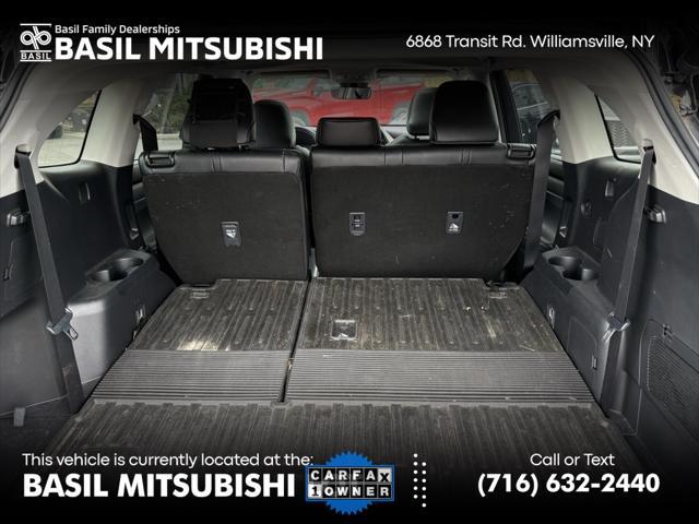 used 2022 Toyota Highlander car, priced at $37,900