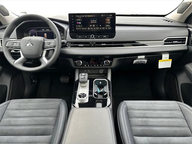 new 2025 Mitsubishi Outlander car, priced at $39,865