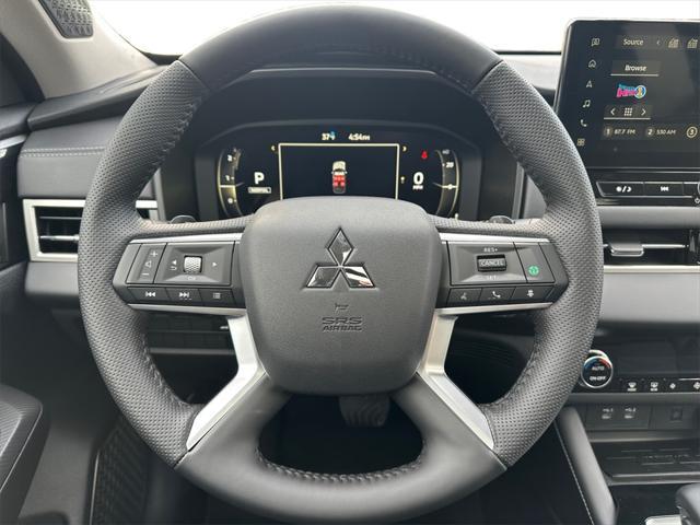 new 2025 Mitsubishi Outlander car, priced at $39,865