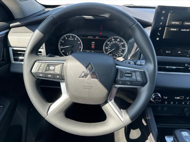 new 2025 Mitsubishi Outlander car, priced at $34,440