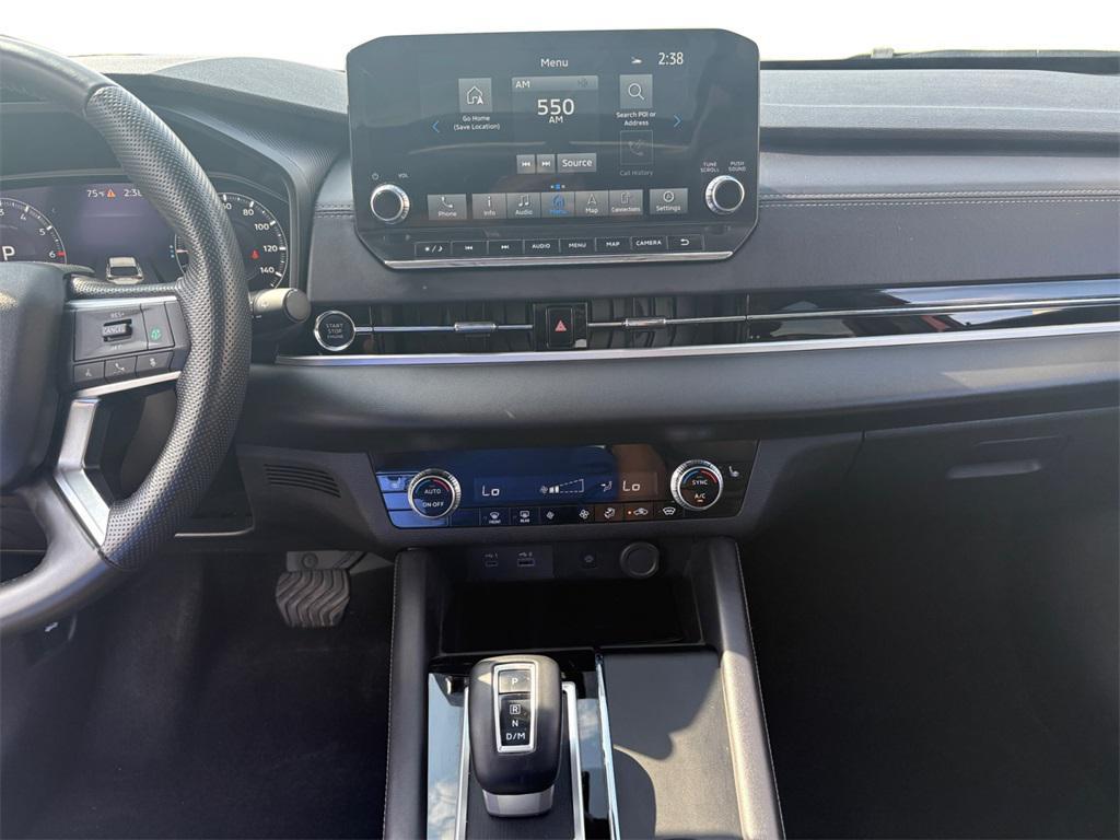 used 2024 Mitsubishi Outlander car, priced at $28,999
