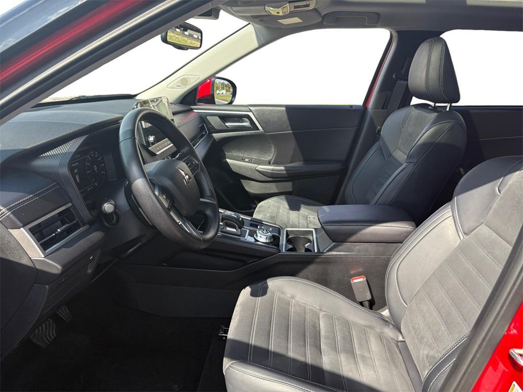 used 2024 Mitsubishi Outlander car, priced at $28,999