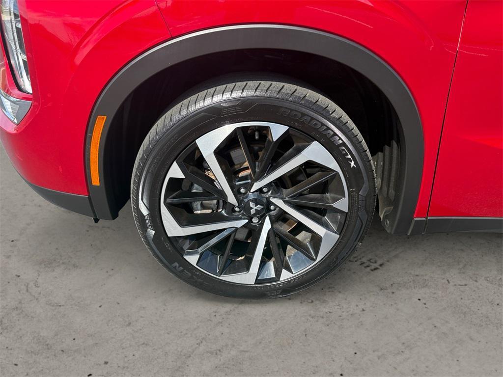 used 2024 Mitsubishi Outlander car, priced at $28,999