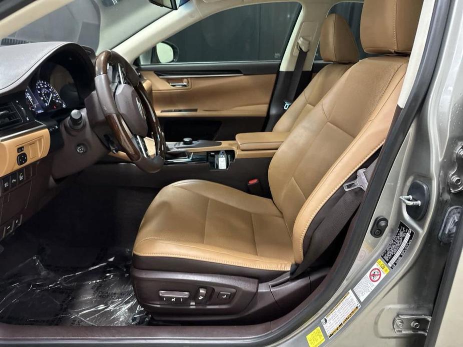 used 2018 Lexus ES 350 car, priced at $23,976