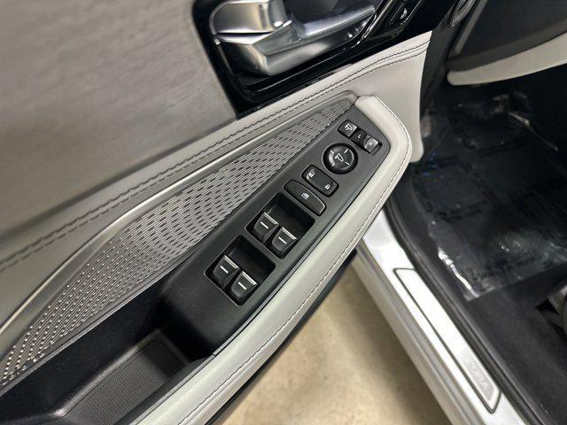 used 2024 Acura MDX car, priced at $47,928