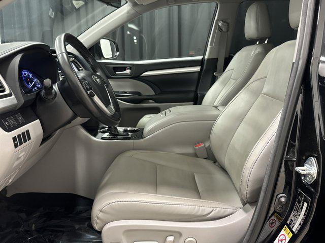 used 2016 Toyota Highlander car, priced at $15,571