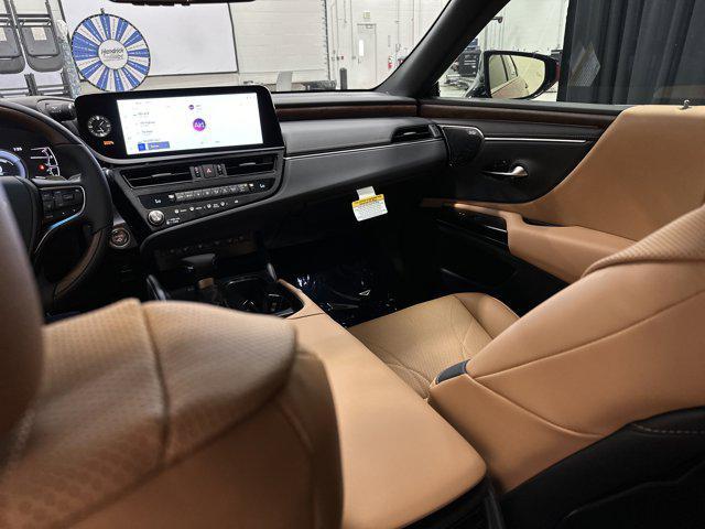 new 2025 Lexus ES 300h car, priced at $56,340