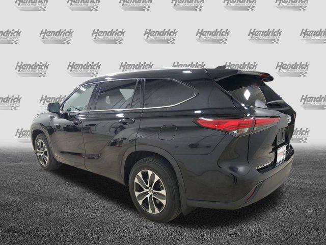 used 2021 Toyota Highlander Hybrid car, priced at $29,577