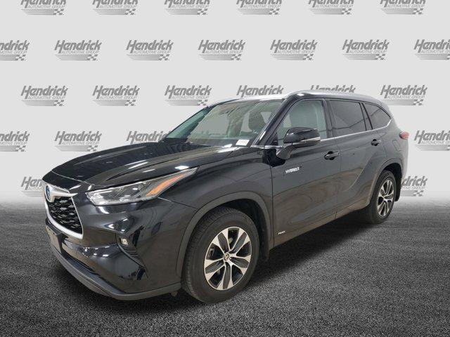used 2021 Toyota Highlander Hybrid car, priced at $29,577