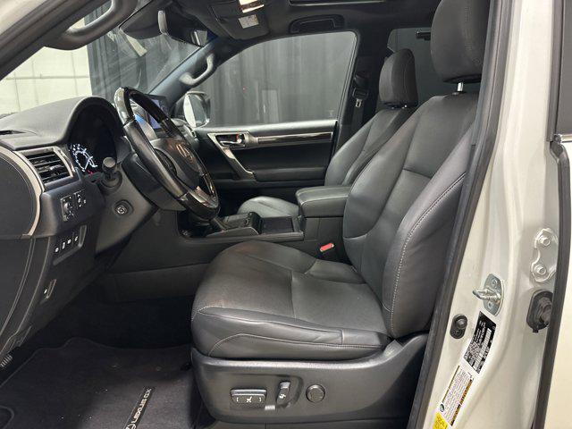 used 2022 Lexus GX 460 car, priced at $53,842