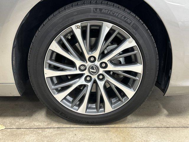 used 2019 Lexus ES 350 car, priced at $28,999