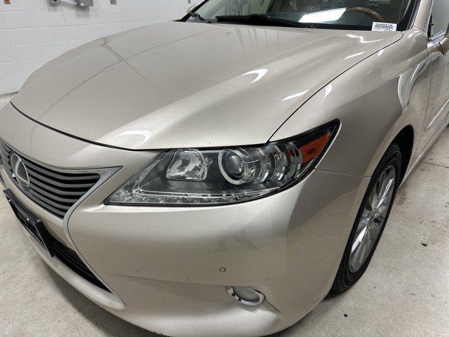 used 2013 Lexus ES 300h car, priced at $12,824