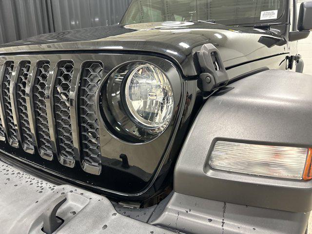 used 2020 Jeep Gladiator car, priced at $25,908