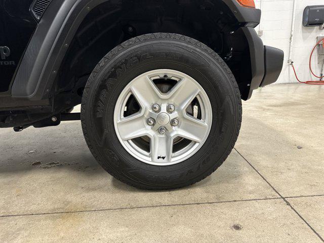 used 2020 Jeep Gladiator car, priced at $25,908